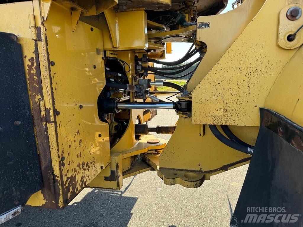 CAT 972M Ładowarki kołowe