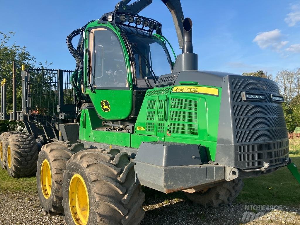 John Deere 1510G Forwardery