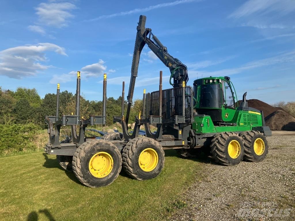 John Deere 1510G Forwardery