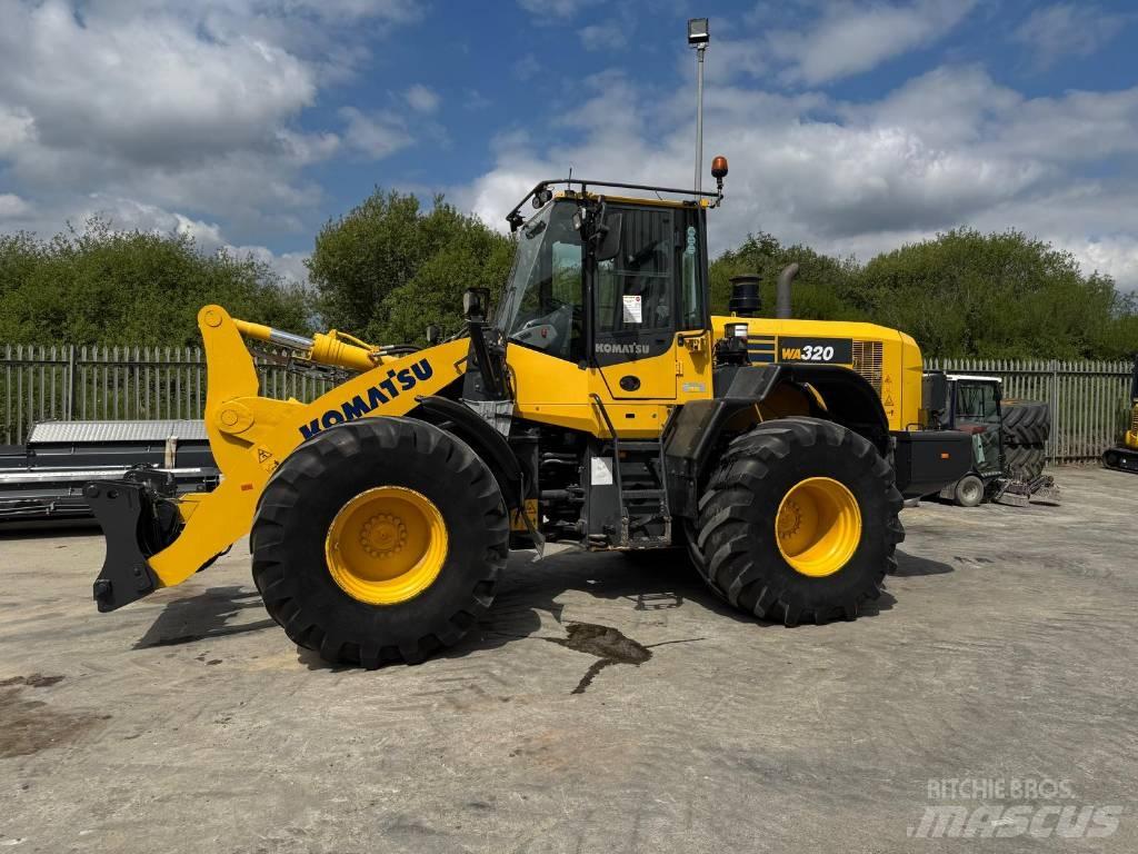 Komatsu WA320-7 Ładowarki kołowe