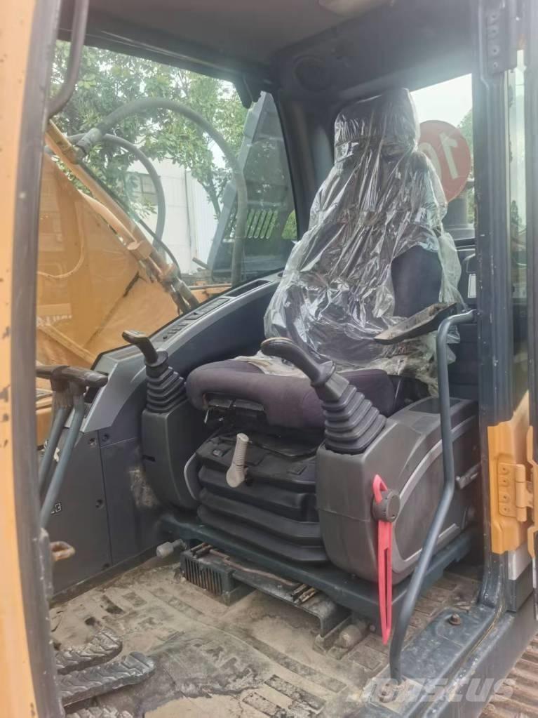 Hyundai R220LC-9S Koparki gąsienicowe