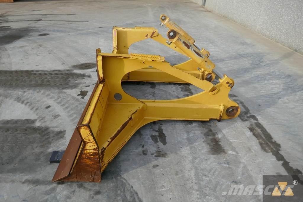 CAT Skidder blade Lemiesze