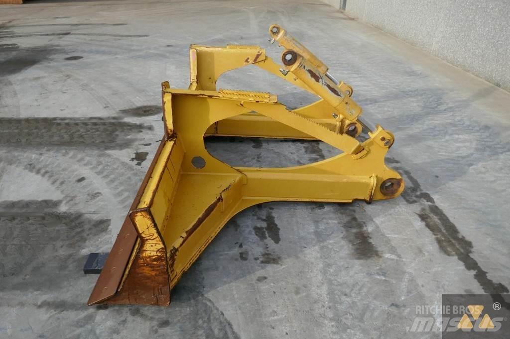 CAT Skidder blade Lemiesze