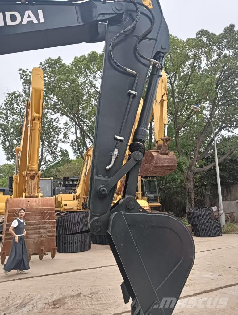 Hyundai 220 LC-9S Koparki gąsienicowe