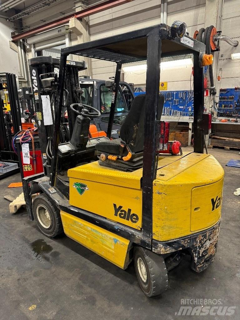 Yale ERP25ALF Wózki elektryczne