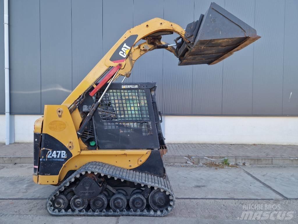 CAT 247 B Ładowarki burtowe