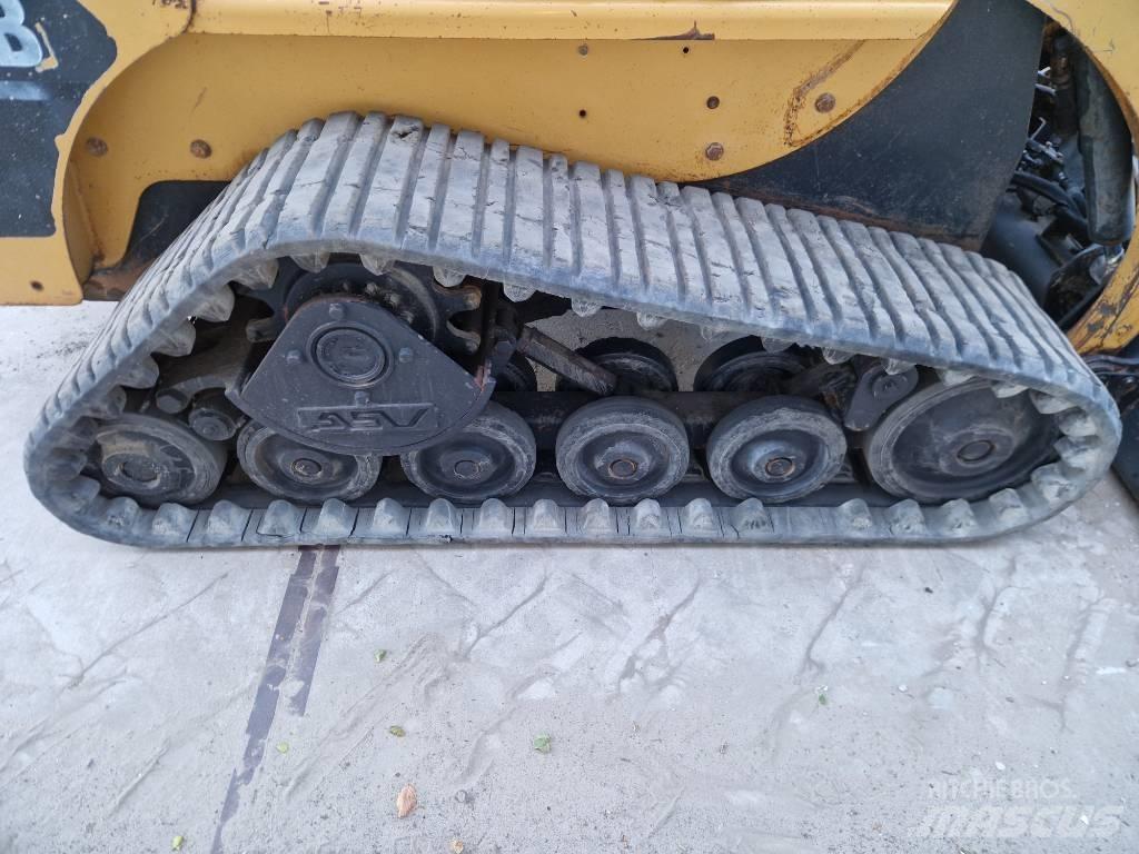 CAT 247 B Ładowarki burtowe