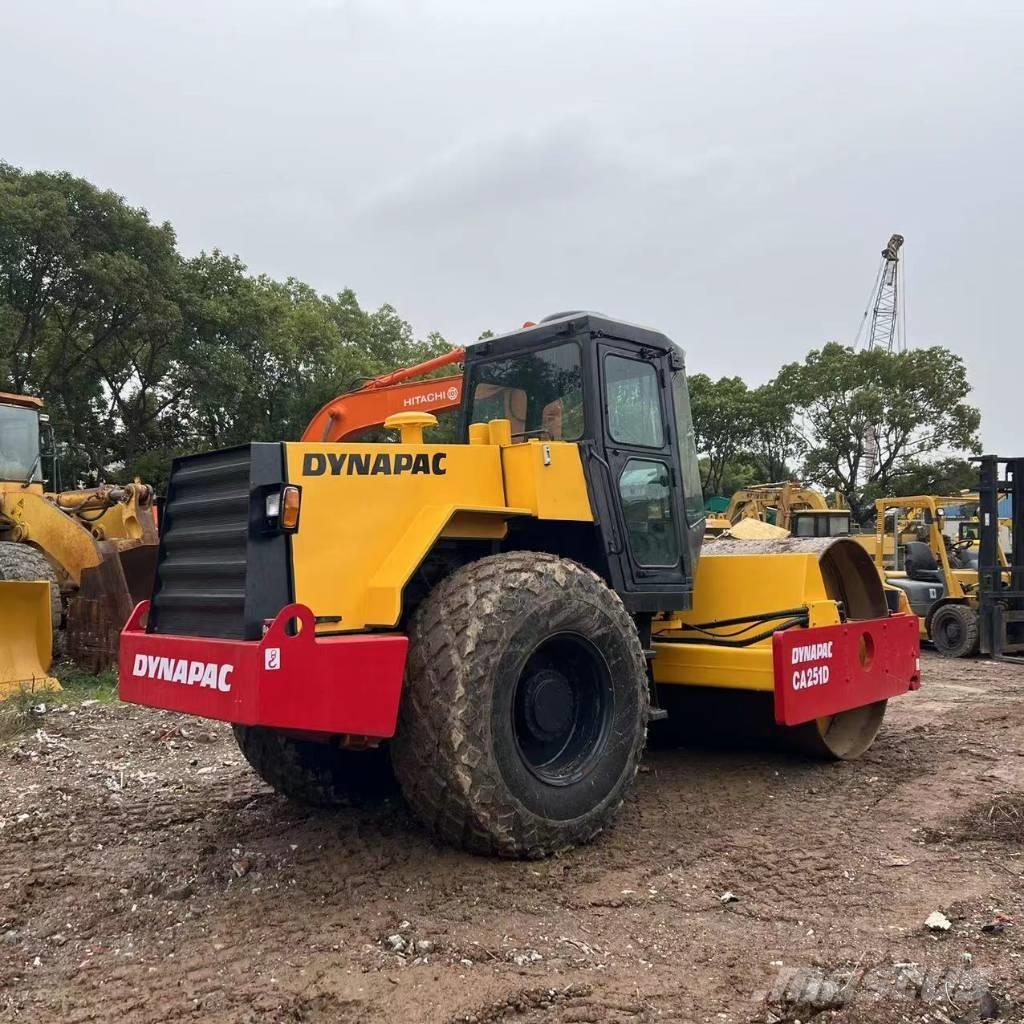 Dynapac CA 251 Walce jednobębnowe