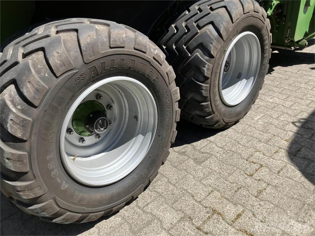 Krone BP 1270 XC Prasy kostkujące