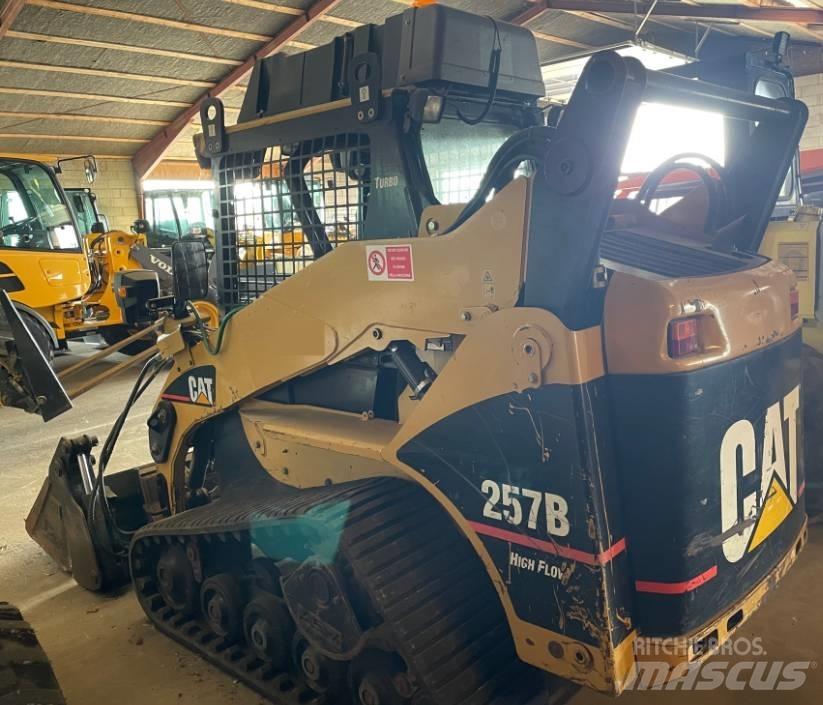 CAT 257B Ładowarki burtowe