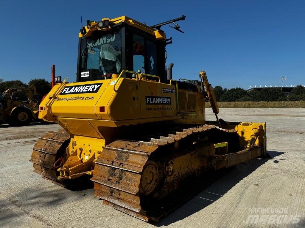 Komatsu D 65 PXi Spycharki gąsienicowe