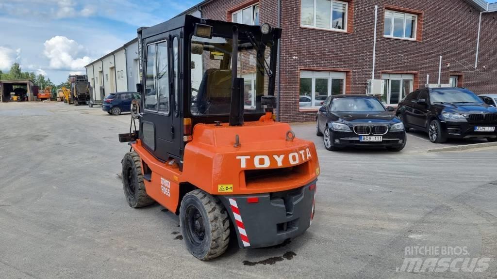 Toyota FD 55 Wózki Diesla