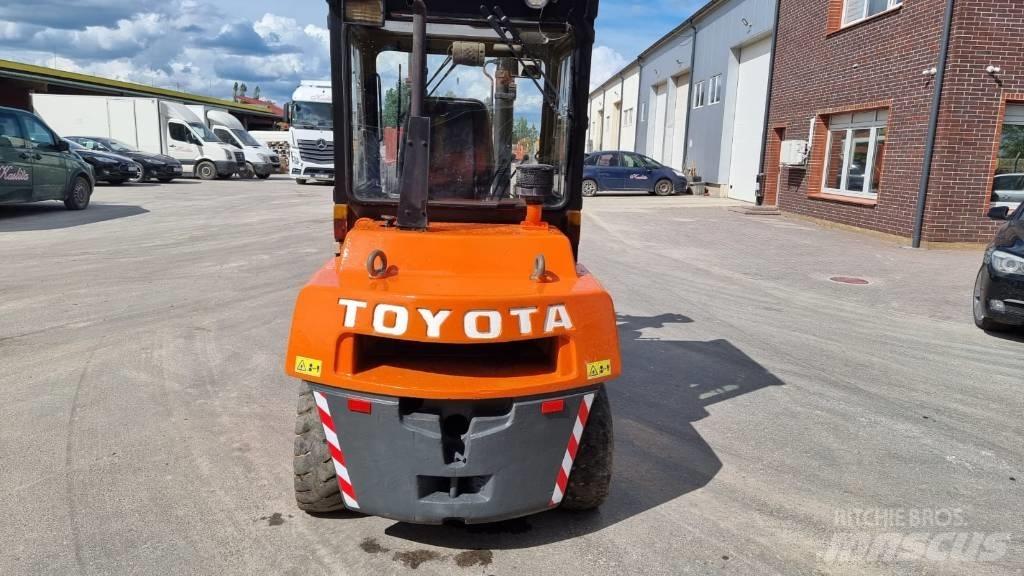Toyota FD 55 Wózki Diesla