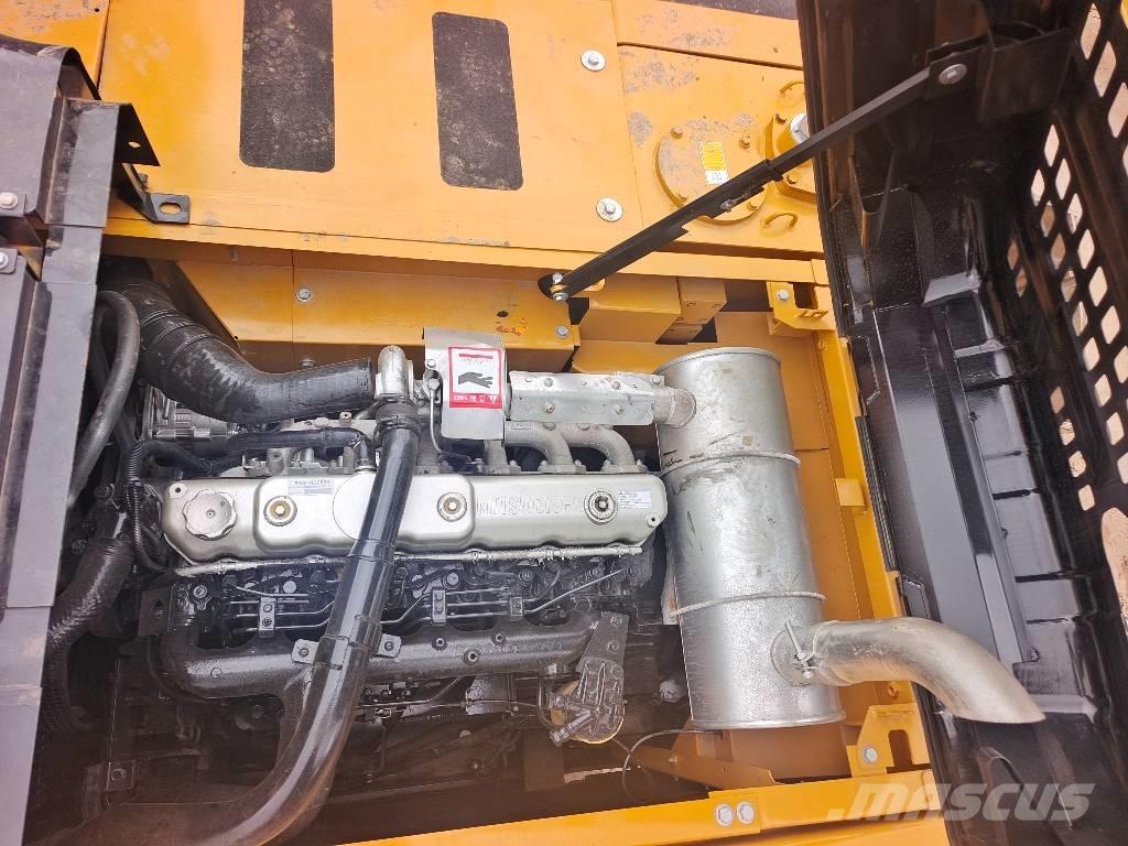 Sany SY 215 C Koparki gąsienicowe