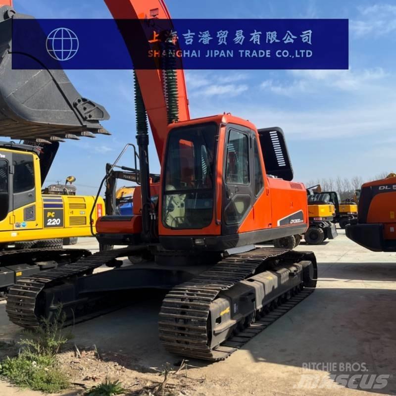 Doosan DX 300 Koparki gąsienicowe
