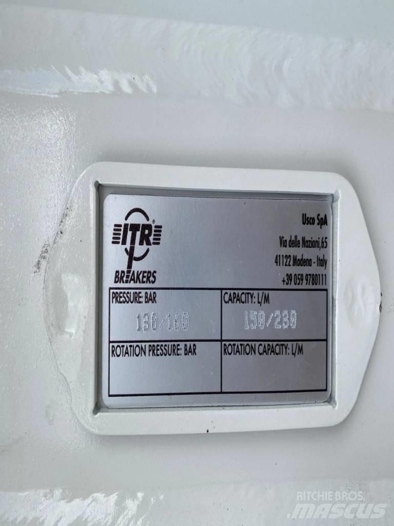  ITR UNH137 Młoty hydrauliczne