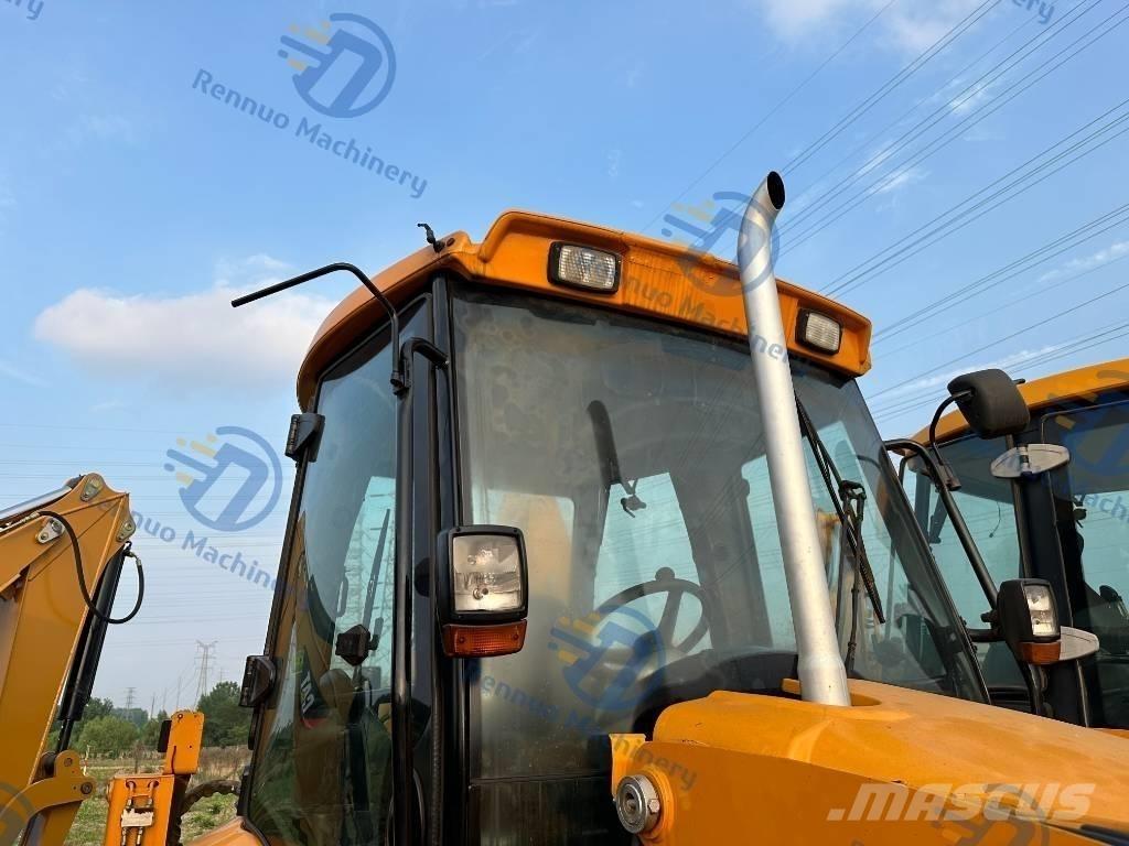 JCB 4 CX Koparko-ładowarki