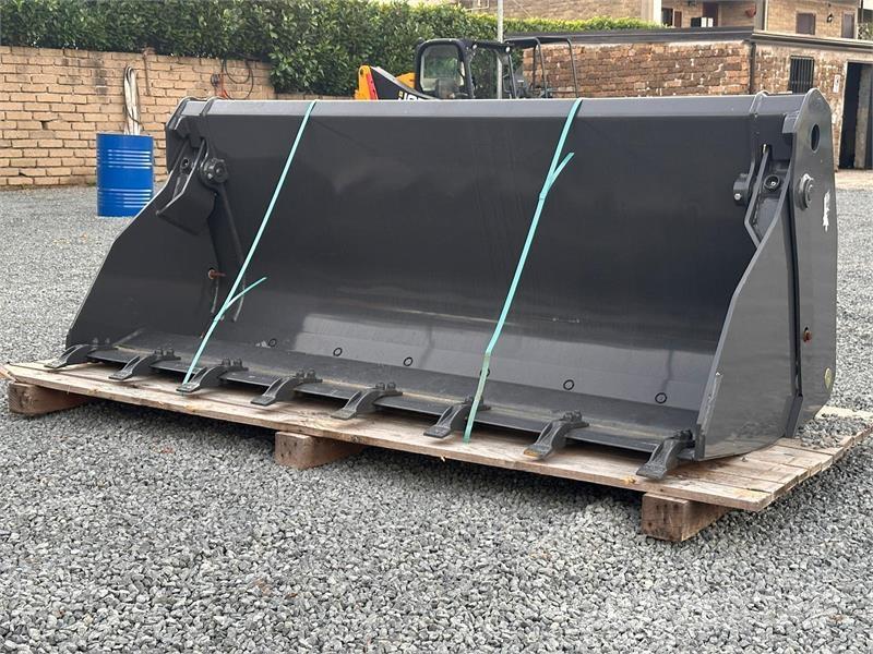 New Holland 220 Łyżki do ładowarek