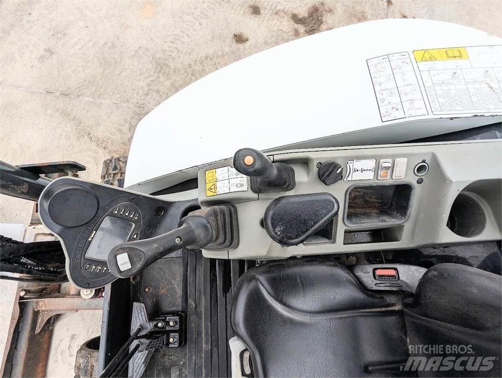 Bobcat E32I Minikoparki
