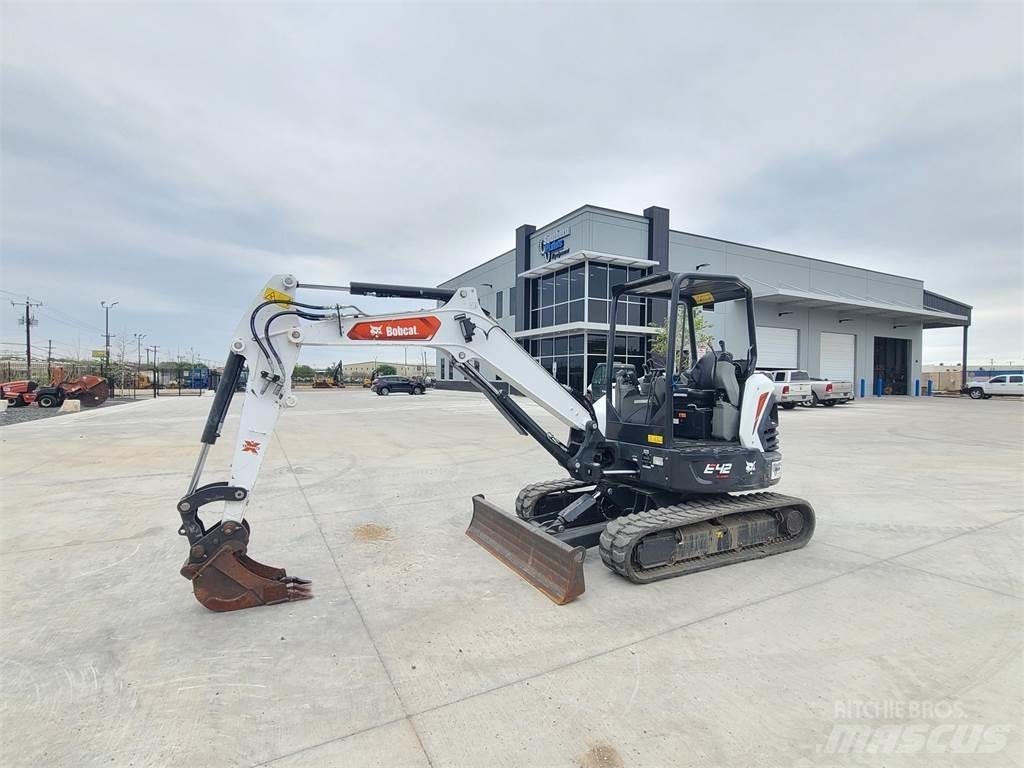 Bobcat E42 Minikoparki