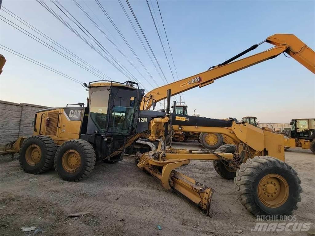 CAT 12M Równiarki