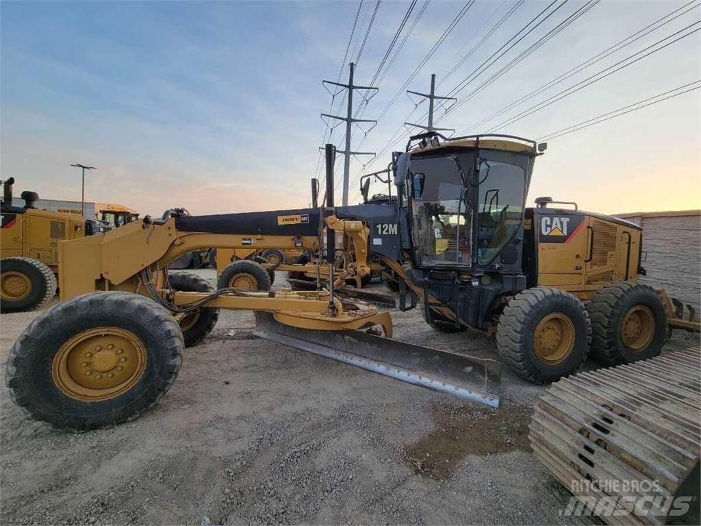 CAT 12M Równiarki