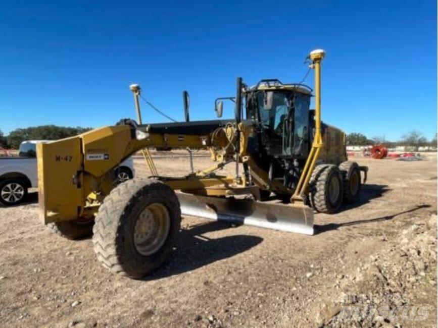 CAT 140M2 Równiarki