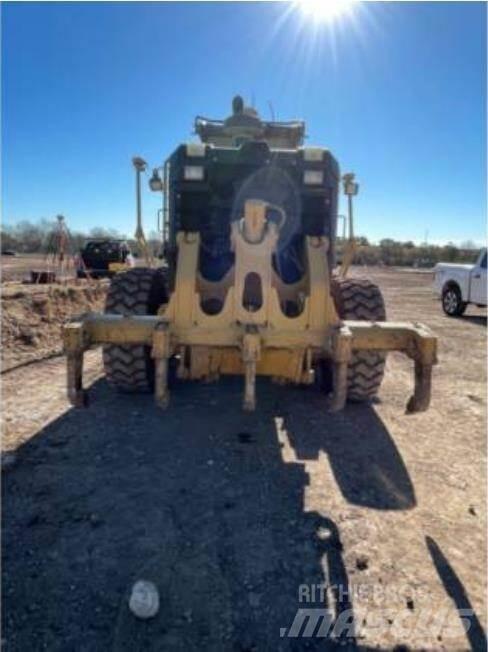 CAT 140M2 Równiarki