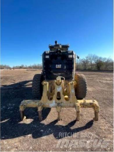 CAT 140M2 Równiarki