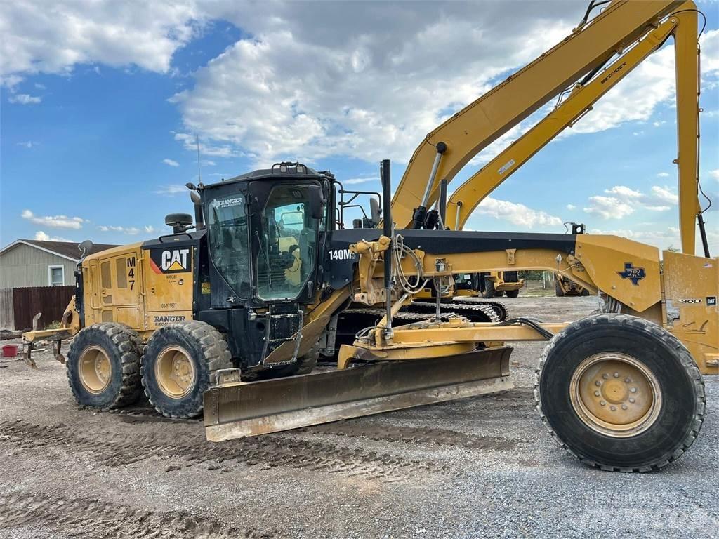 CAT 140M3 Równiarki