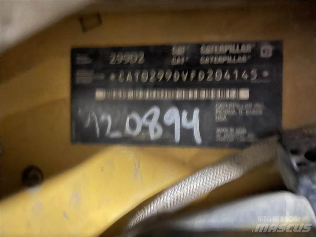CAT 299D2 Ładowarki burtowe