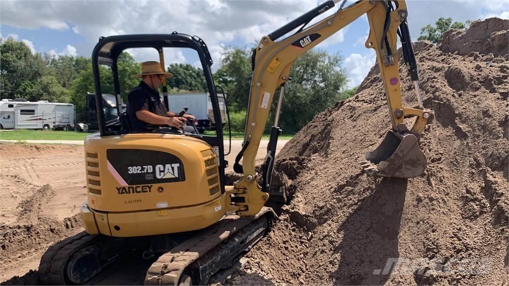 CAT 302.7D CR Minikoparki