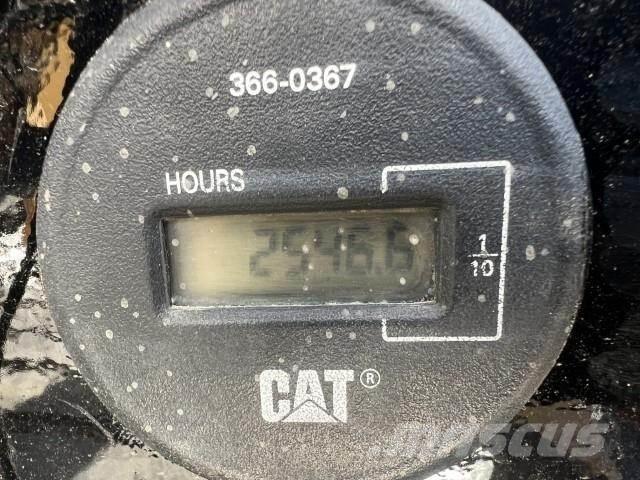 CAT 303.5E2 CR Minikoparki
