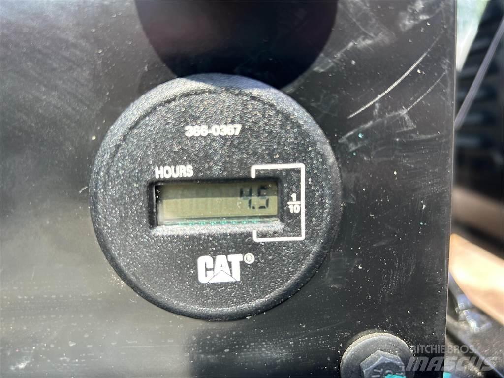 CAT 305.5 Minikoparki