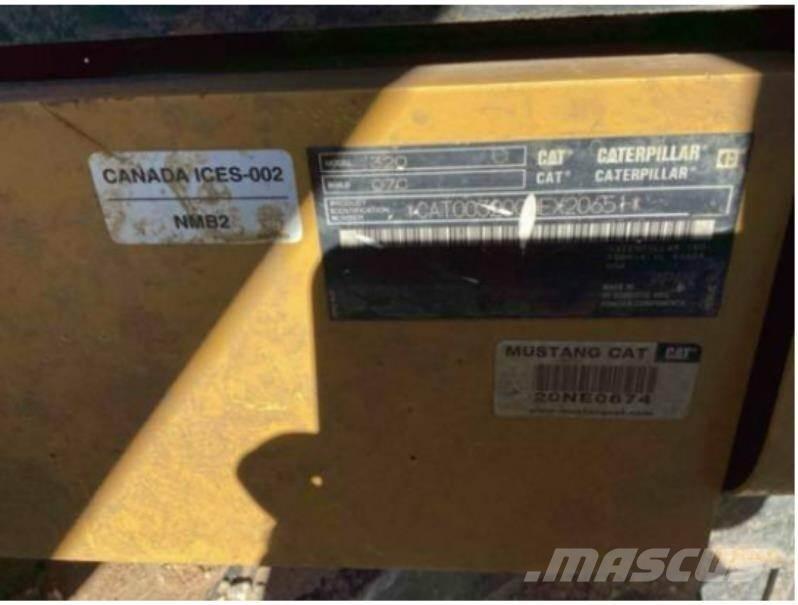 CAT 320 Koparki gąsienicowe