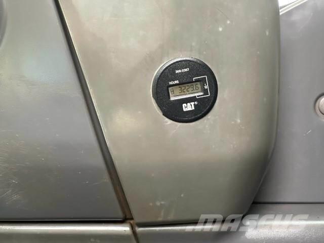 CAT 320DL Koparki gąsienicowe