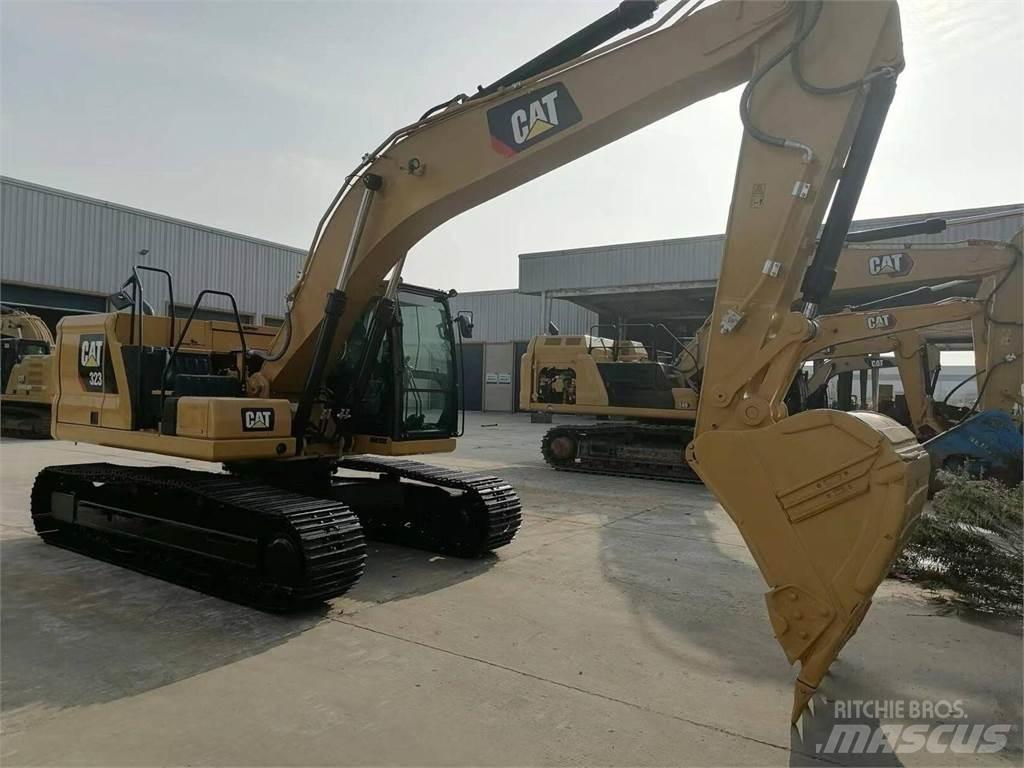 CAT 323 Koparki gąsienicowe