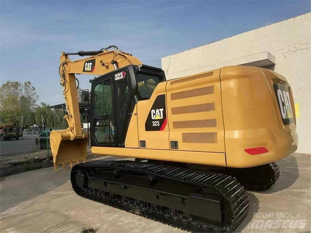 CAT 323 Koparki gąsienicowe