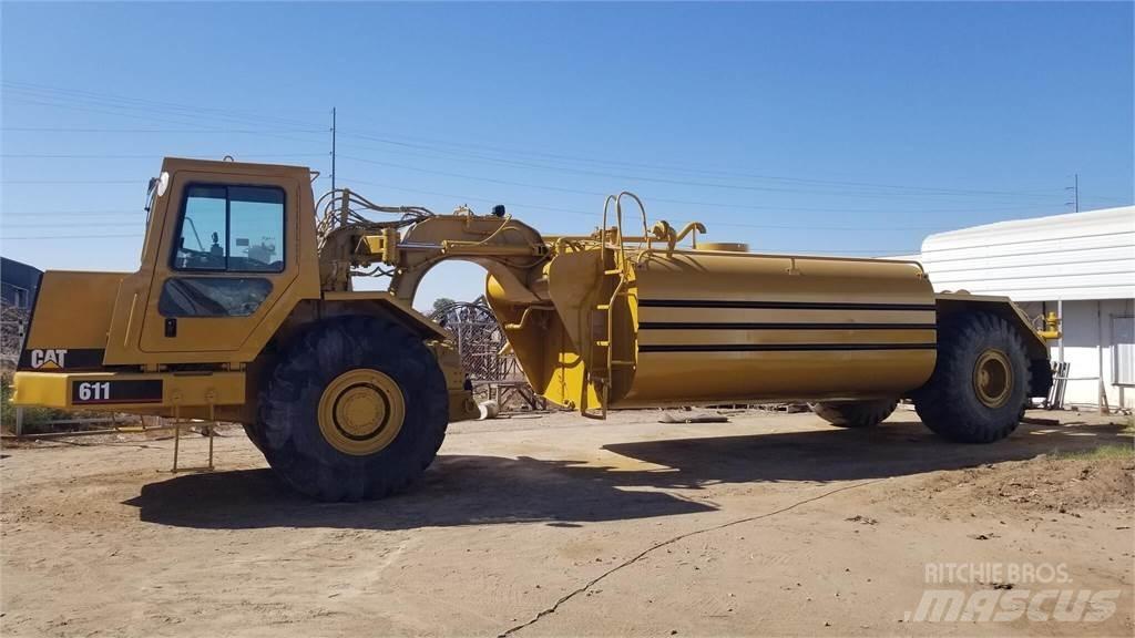 CAT 611 Przyczepy cysterny