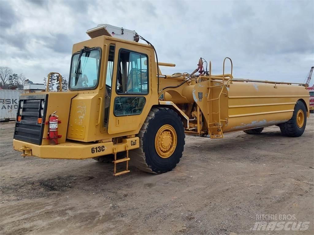 CAT 613C Przyczepy cysterny