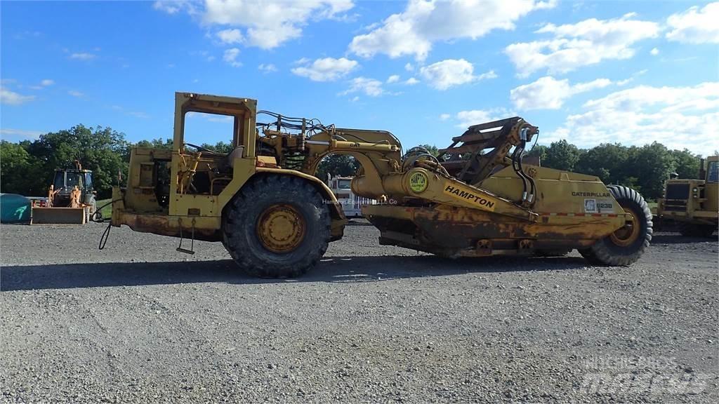 CAT 623B Skrobaki