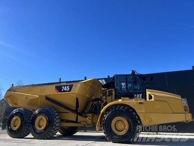 CAT 745 Wozidła przegubowe