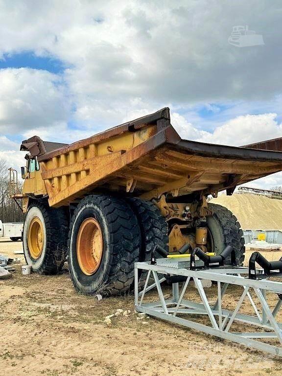 CAT 777B Wozidła przegubowe