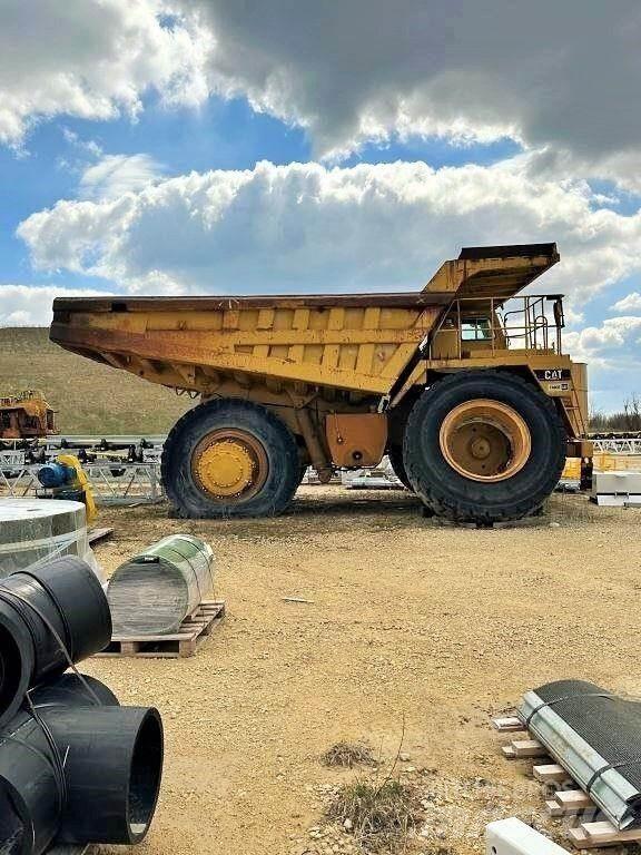 CAT 777B Wozidła przegubowe