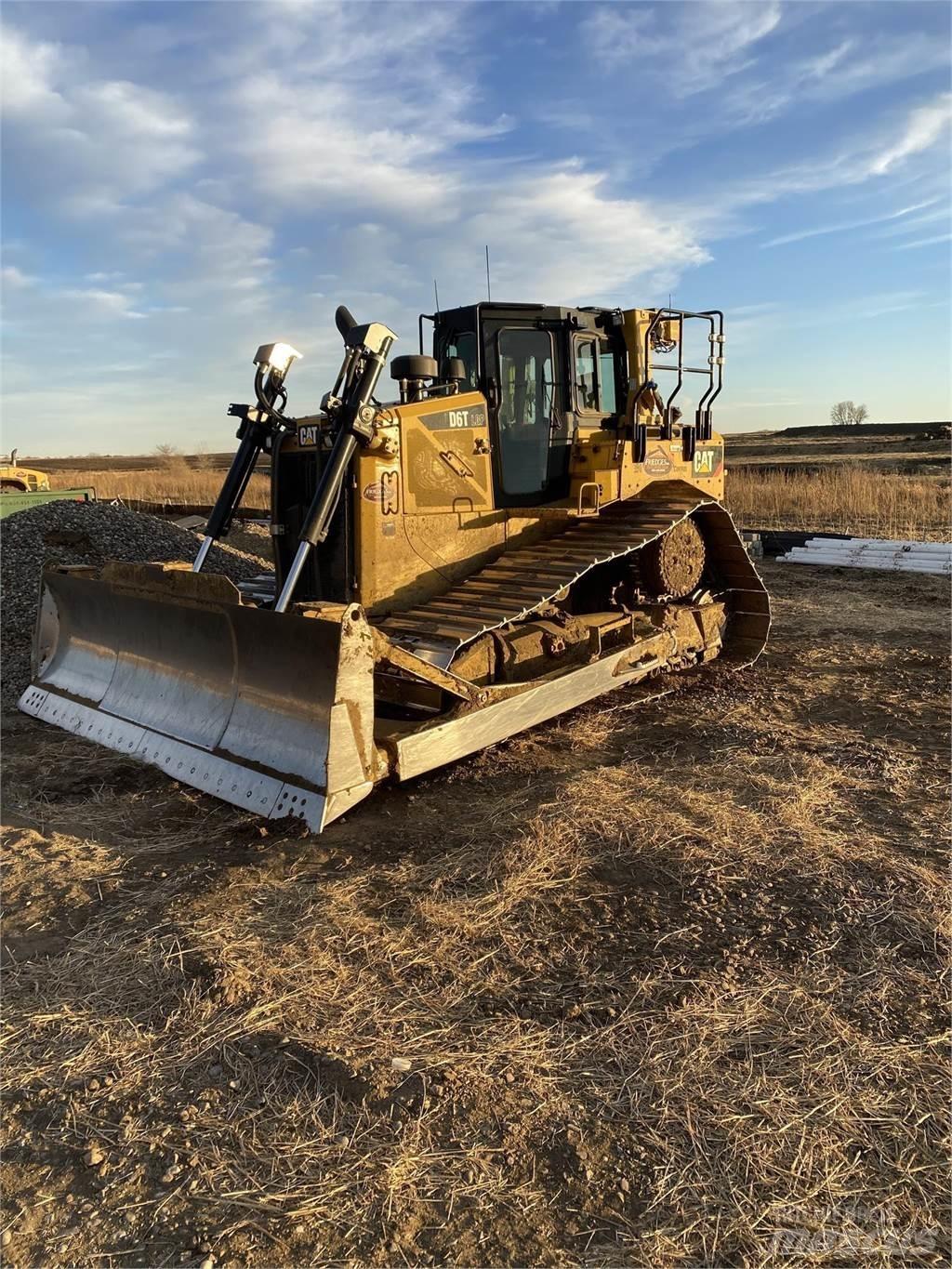 CAT D6T LGP Spycharki gąsienicowe