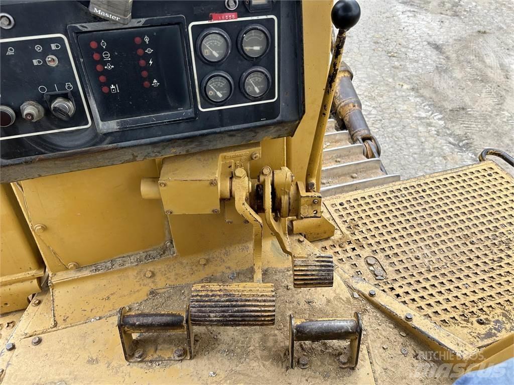 CAT D8N Spycharki gąsienicowe