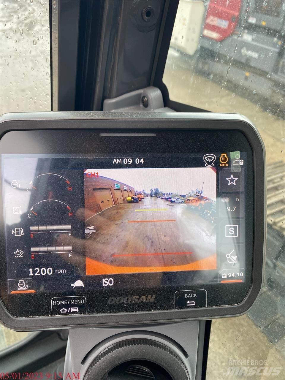 Doosan DX300 LC Koparki gąsienicowe