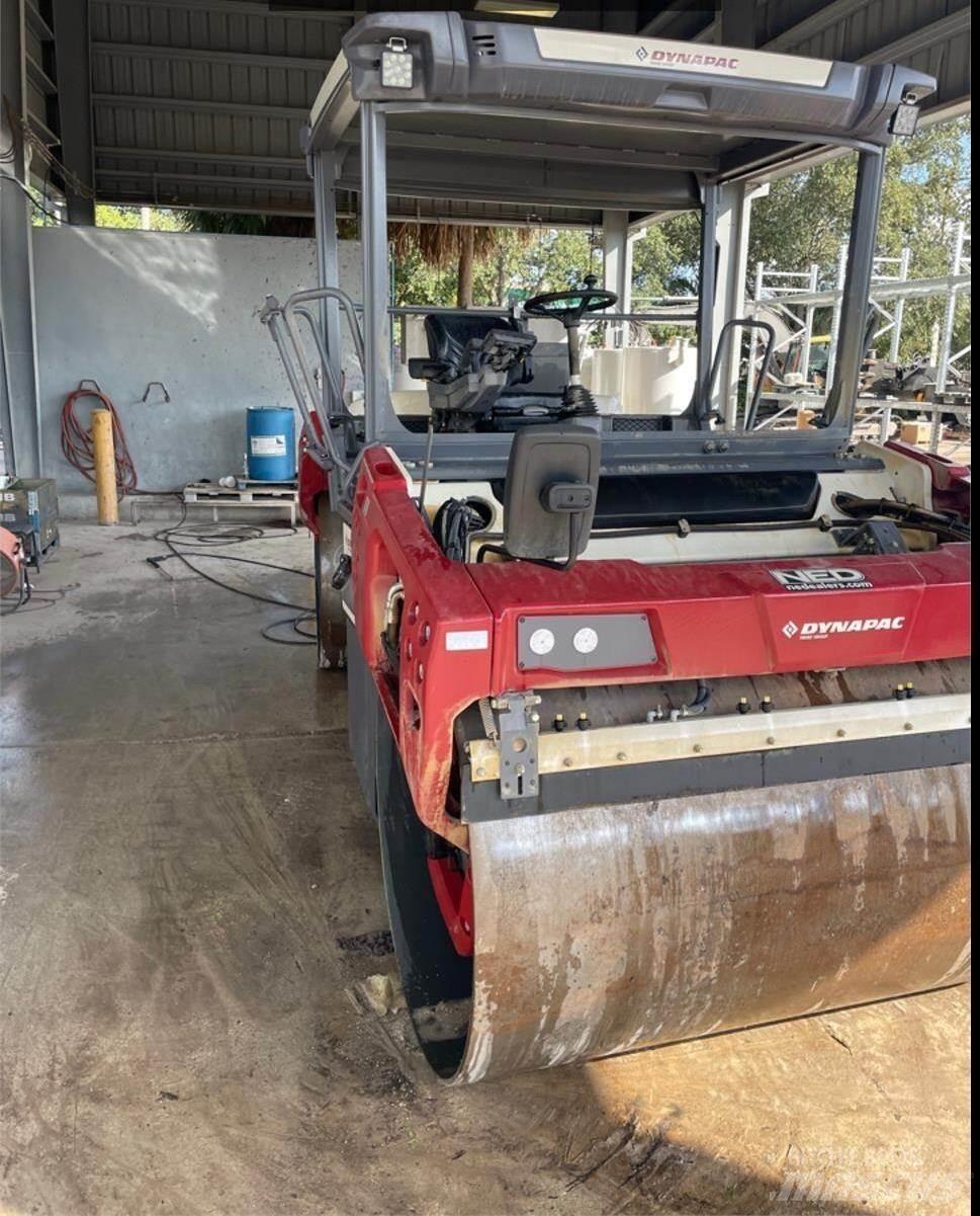 Dynapac CC5200 VI Walce dwubębnowe