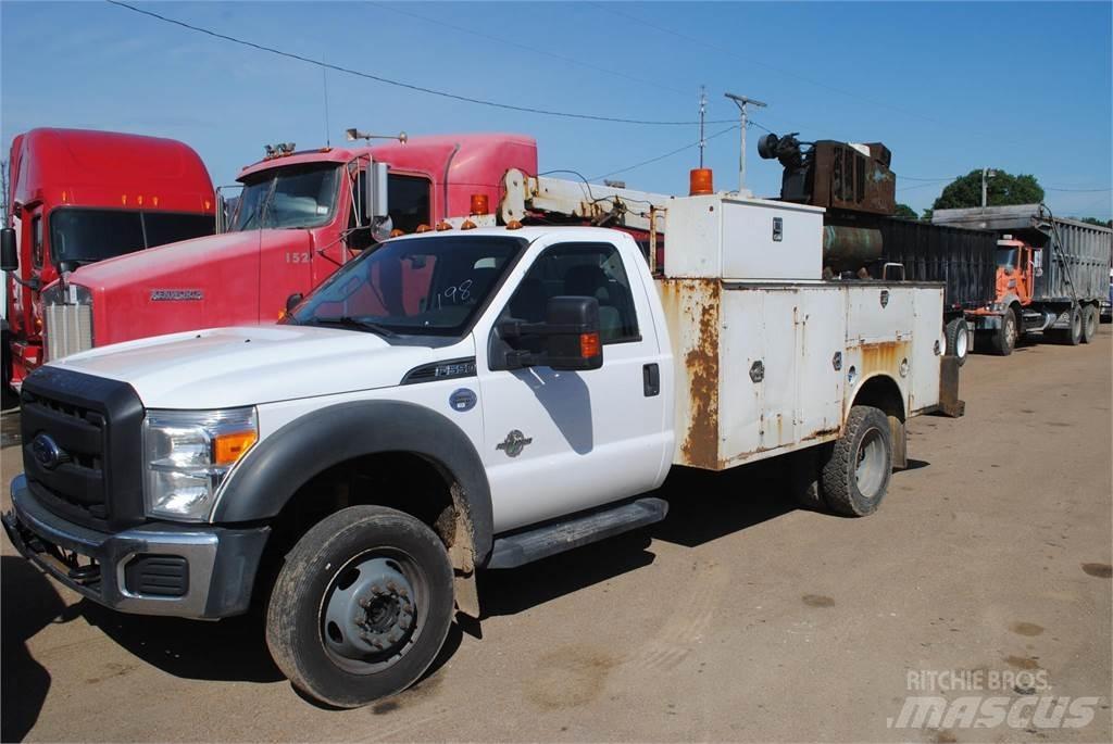Ford F550 Pojazdy komunalne
