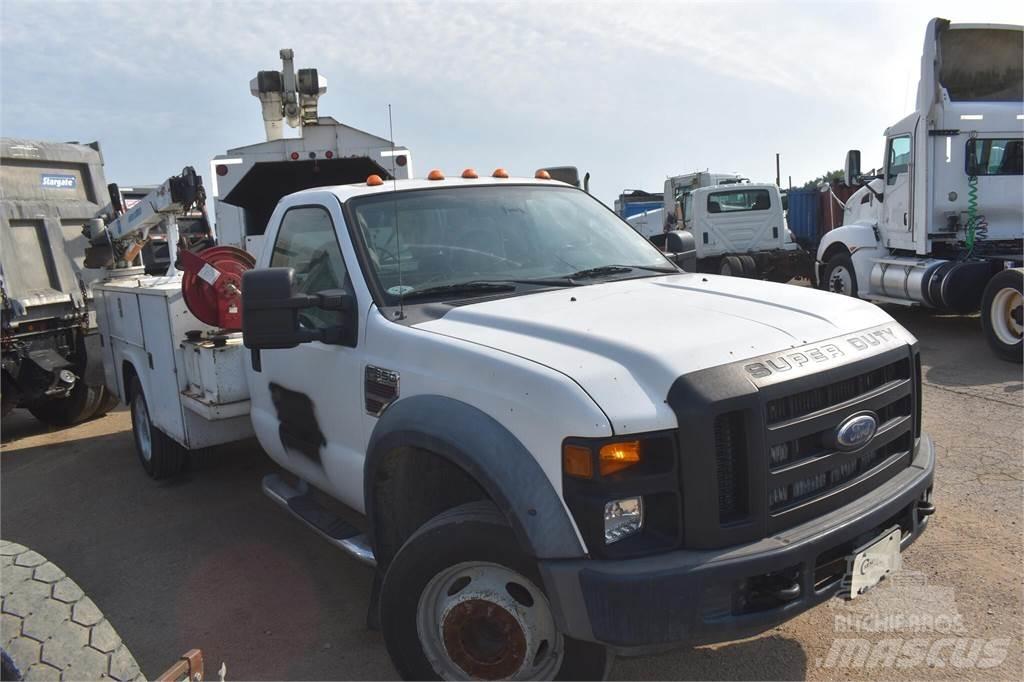 Ford F550 Pojazdy komunalne